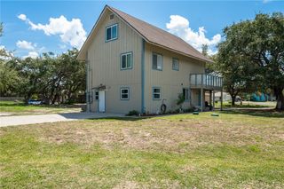120 Retama, Rockport, TX 78382