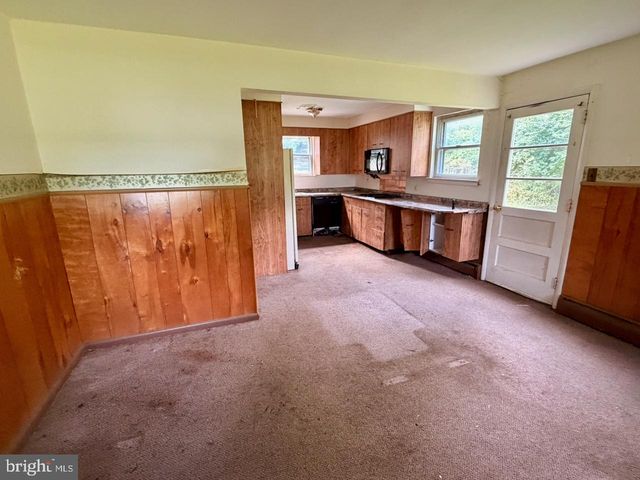 1283 COUNTRY LN, West Chester, PA 19380