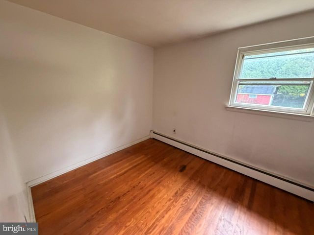 1283 COUNTRY LN, West Chester, PA 19380