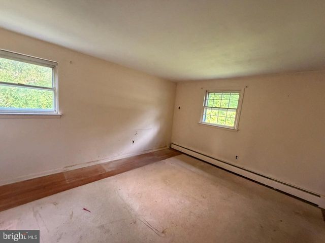 1283 COUNTRY LN, West Chester, PA 19380