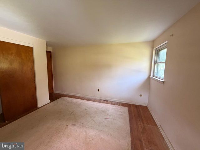 1283 COUNTRY LN, West Chester, PA 19380