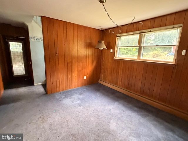 1283 COUNTRY LN, West Chester, PA 19380