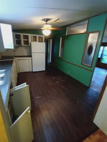 3128 CR 418, Lake Panasoffkee, FL 33538