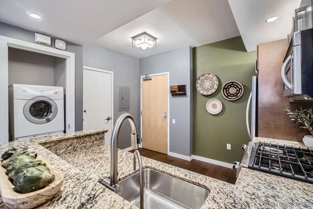 321 10th Ave 904, San Diego, CA 92101