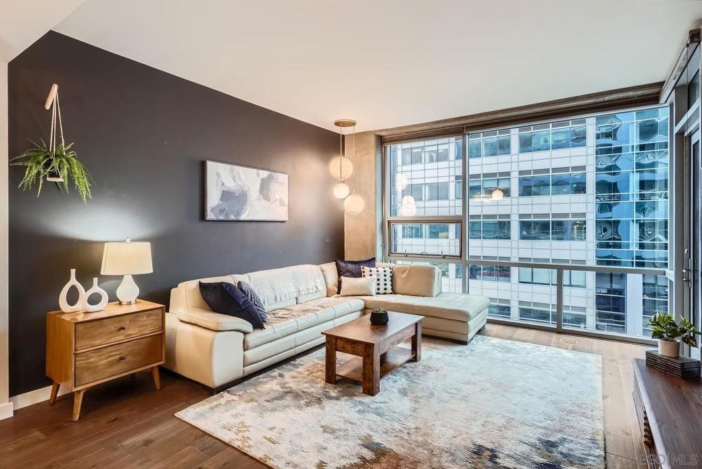 321 10th Ave 904, San Diego, CA 92101