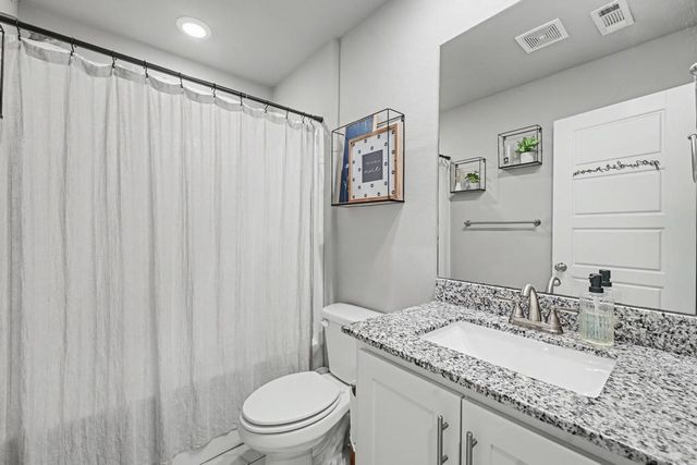 2509 S D Street, Rogers, AR 72758