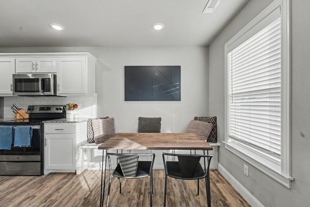 2509 S D Street, Rogers, AR 72758