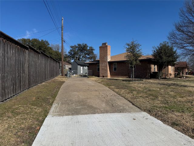 203 Allenwood Drive, Allen, TX 75002