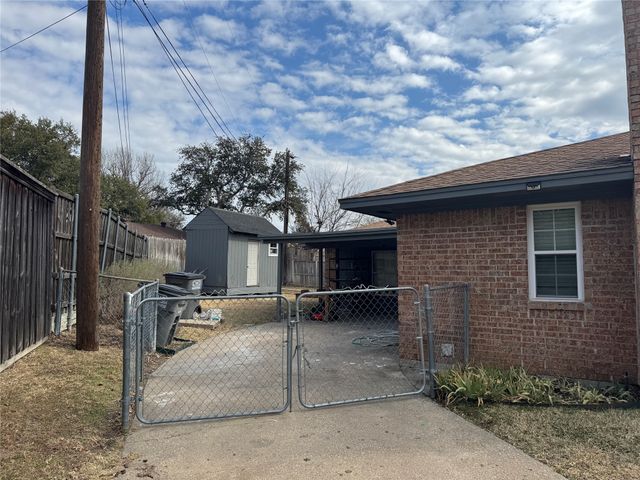 203 Allenwood Drive, Allen, TX 75002