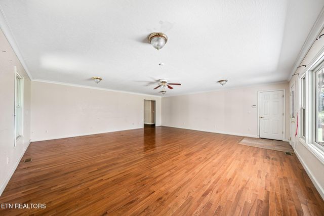 1161 Charlie Doss Rd, Jamestown, TN 38556