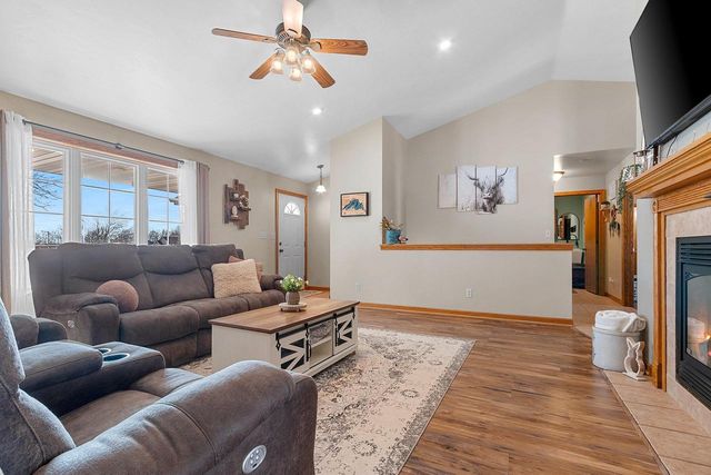 424 POLCZINSKI CIRCLE, Oconto Falls, WI 54154