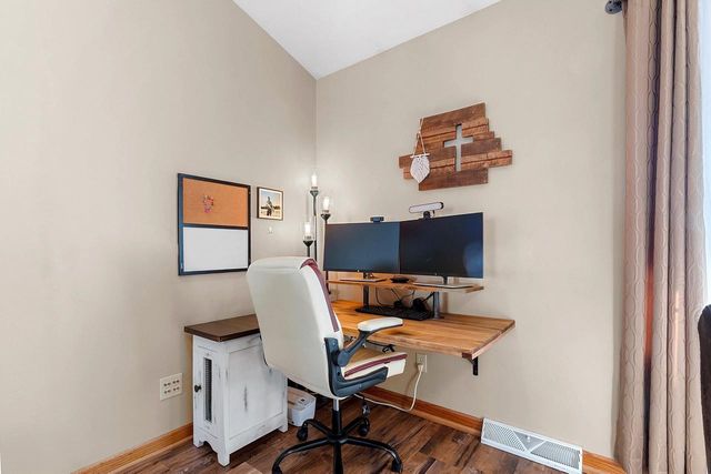 424 POLCZINSKI CIRCLE, Oconto Falls, WI 54154