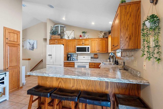 424 POLCZINSKI CIRCLE, Oconto Falls, WI 54154