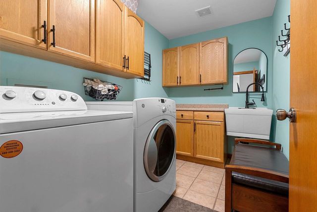 424 POLCZINSKI CIRCLE, Oconto Falls, WI 54154