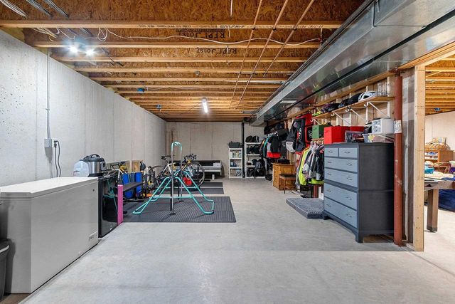 424 POLCZINSKI CIRCLE, Oconto Falls, WI 54154