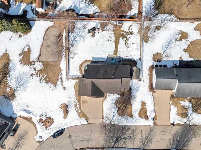 424 POLCZINSKI CIRCLE, Oconto Falls, WI 54154