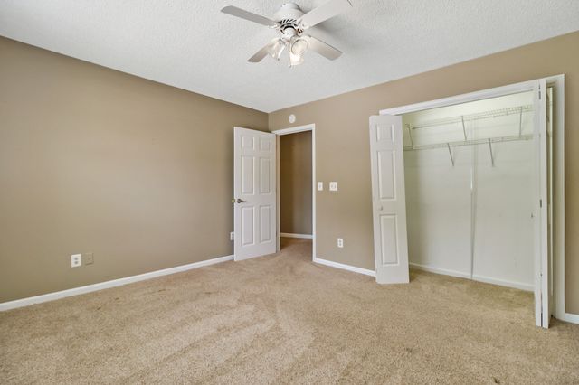 104 Minetta Dr, Crossville, TN 38558