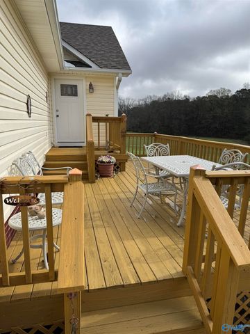 384 Lawson Gap Road, Boaz, AL 35956