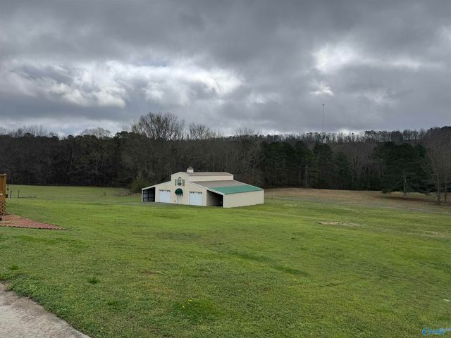 384 Lawson Gap Road, Boaz, AL 35956