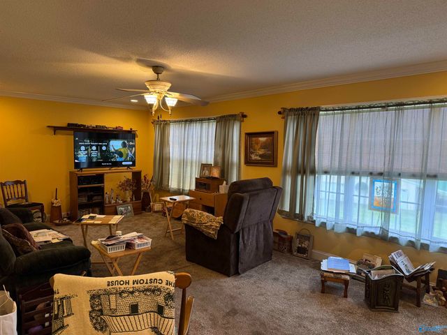 384 Lawson Gap Road, Boaz, AL 35956