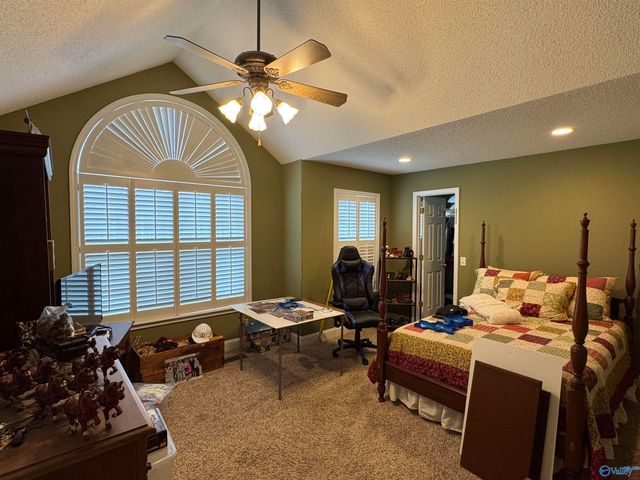 384 Lawson Gap Road, Boaz, AL 35956