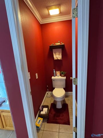 384 Lawson Gap Road, Boaz, AL 35956