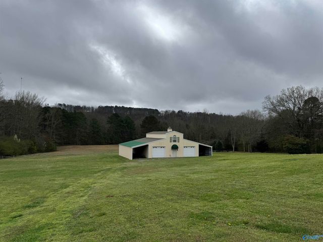 384 Lawson Gap Road, Boaz, AL 35956