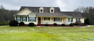 384 Lawson Gap Road, Boaz, AL 35956