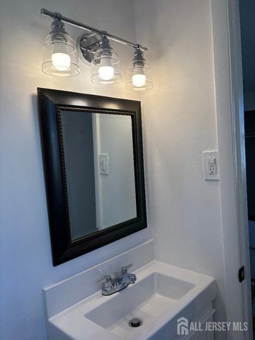 42 blvd E, Old Bridge, NJ 07735