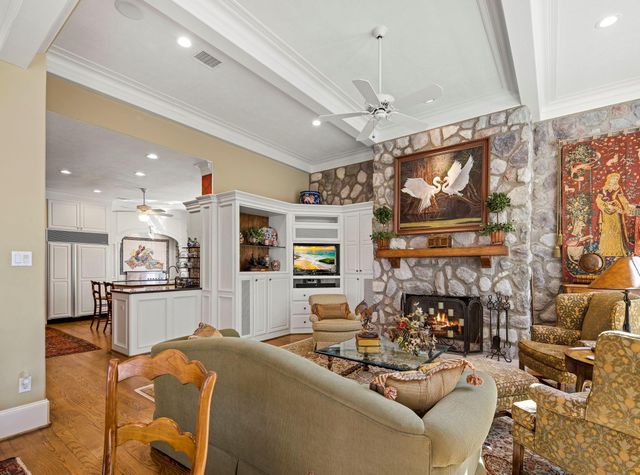 124 Florentine, Horseshoe Bay, TX 78657