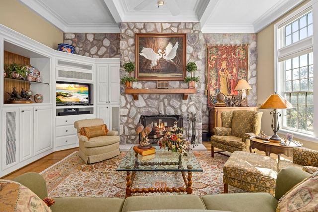 124 Florentine, Horseshoe Bay, TX 78657