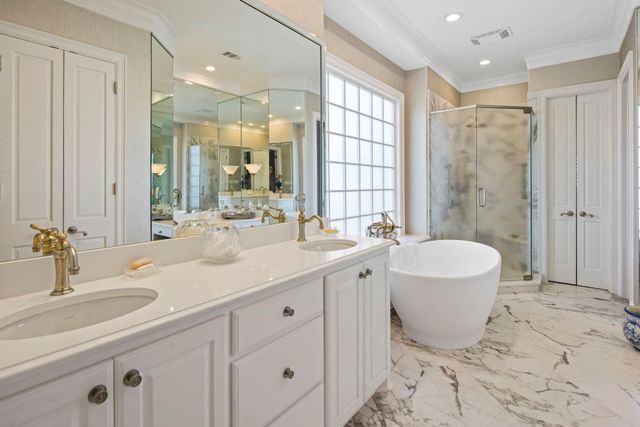 124 Florentine, Horseshoe Bay, TX 78657