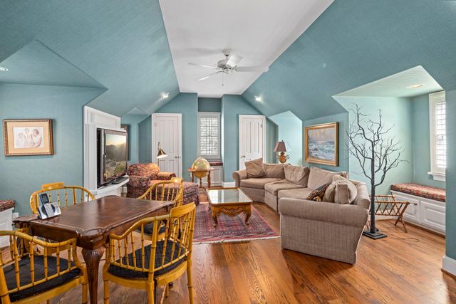 124 Florentine, Horseshoe Bay, TX 78657