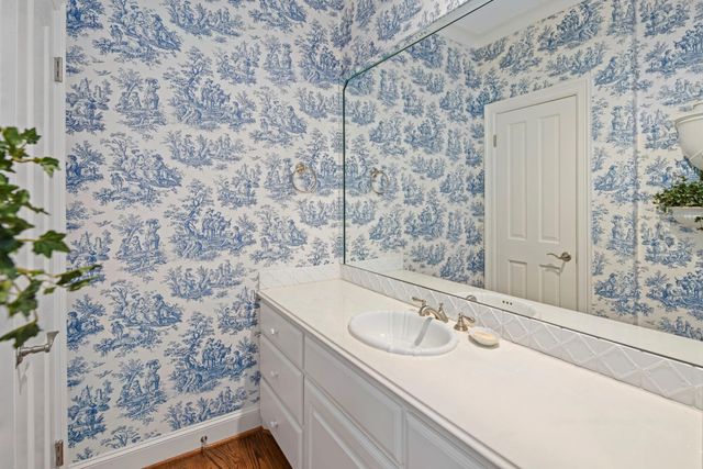 124 Florentine, Horseshoe Bay, TX 78657