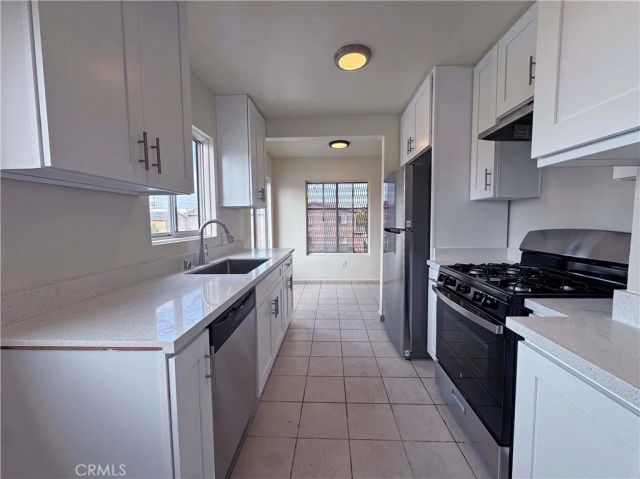 324 E 79th 3, Los Angeles, CA 90003