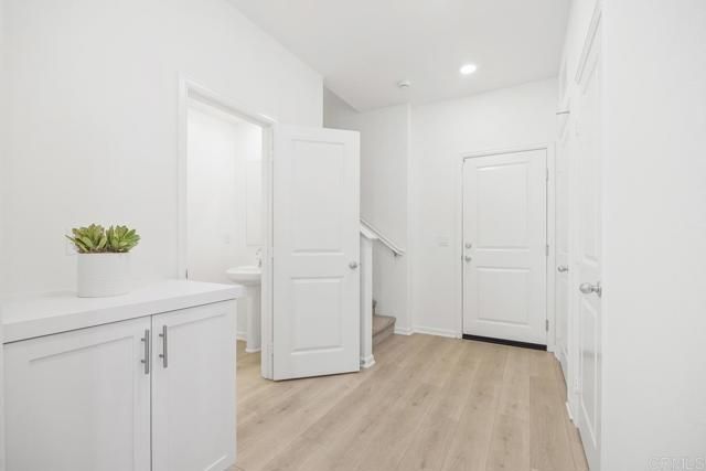 1047 Arrowood Trail, Vista, CA 92081