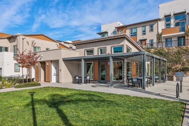 1047 Arrowood Trail, Vista, CA 92081