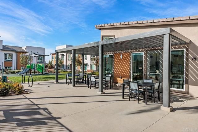 1047 Arrowood Trail, Vista, CA 92081