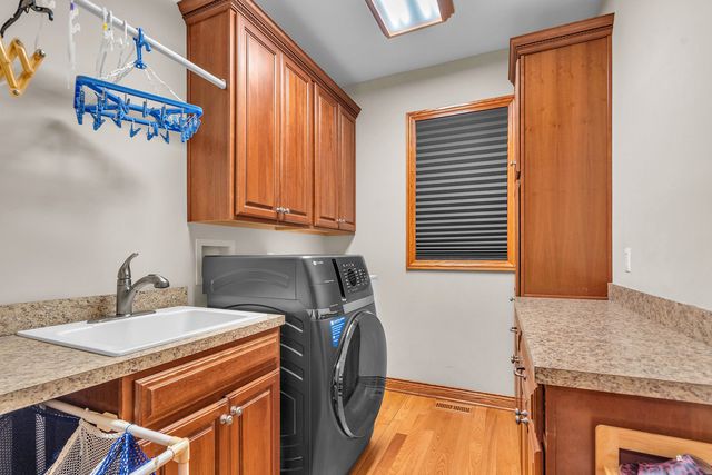 114 Riverview Court, Oswego, IL 60543