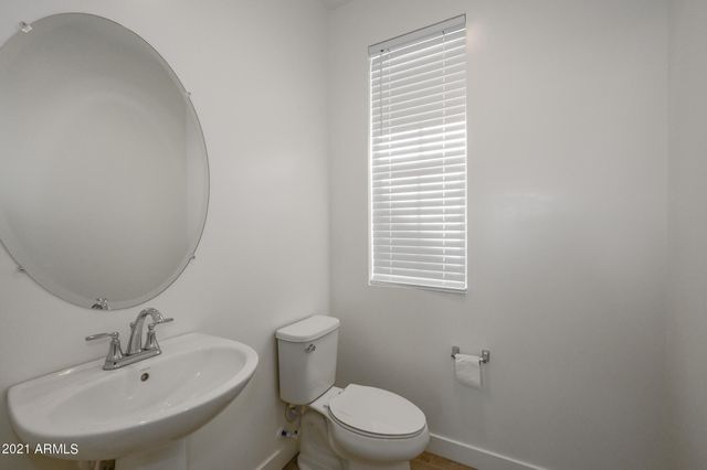 9517 E Talon Avenue, Mesa, AZ 85212