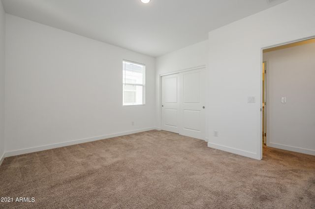 9517 E Talon Avenue, Mesa, AZ 85212