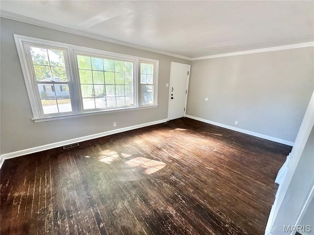 1213 Addison Drive, St Louis, MO 63137