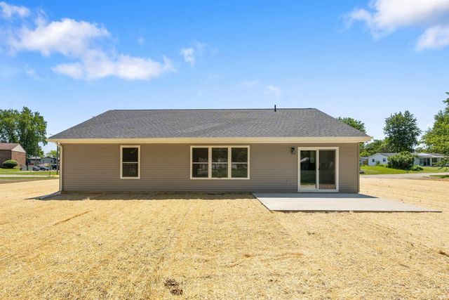 203 S Ivy Lane, Butler, IN 46721
