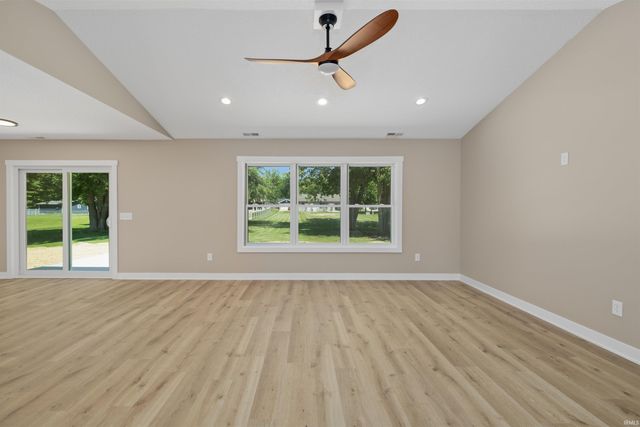 203 S Ivy Lane, Butler, IN 46721