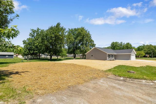 203 S Ivy Lane, Butler, IN 46721