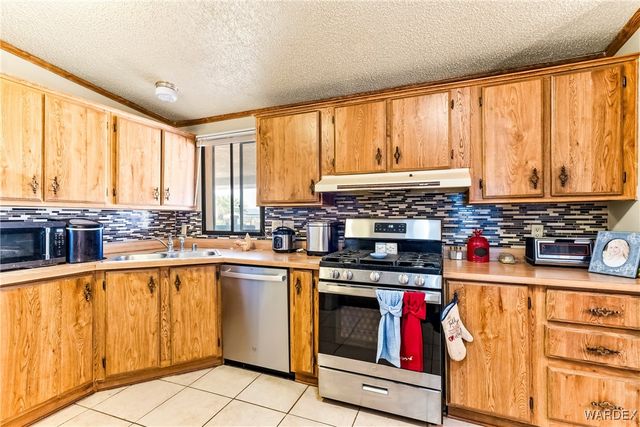 3397 Ridge Run Avenue, Bullhead City, AZ 86429