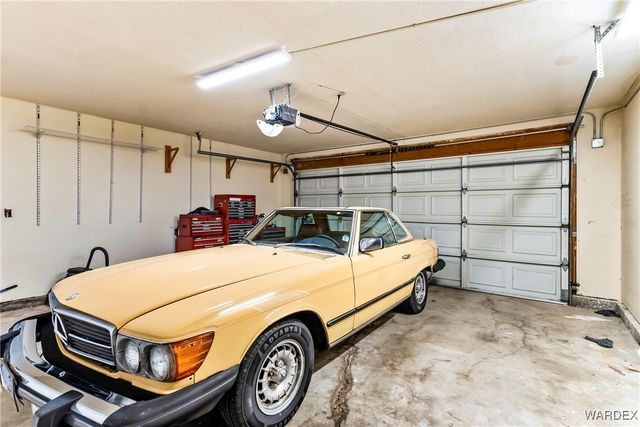 3397 Ridge Run Avenue, Bullhead City, AZ 86429