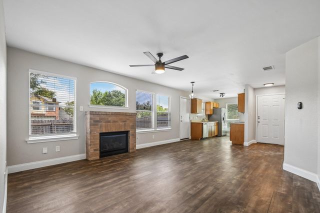1611 Lantern Light DR, Round Rock, TX 78681