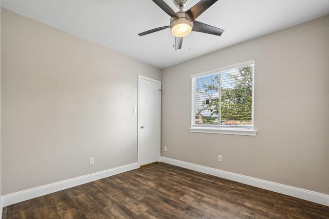 1611 Lantern Light DR, Round Rock, TX 78681