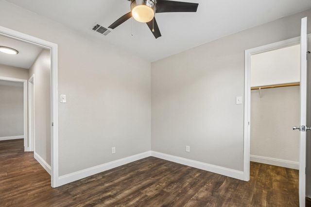 1611 Lantern Light DR, Round Rock, TX 78681